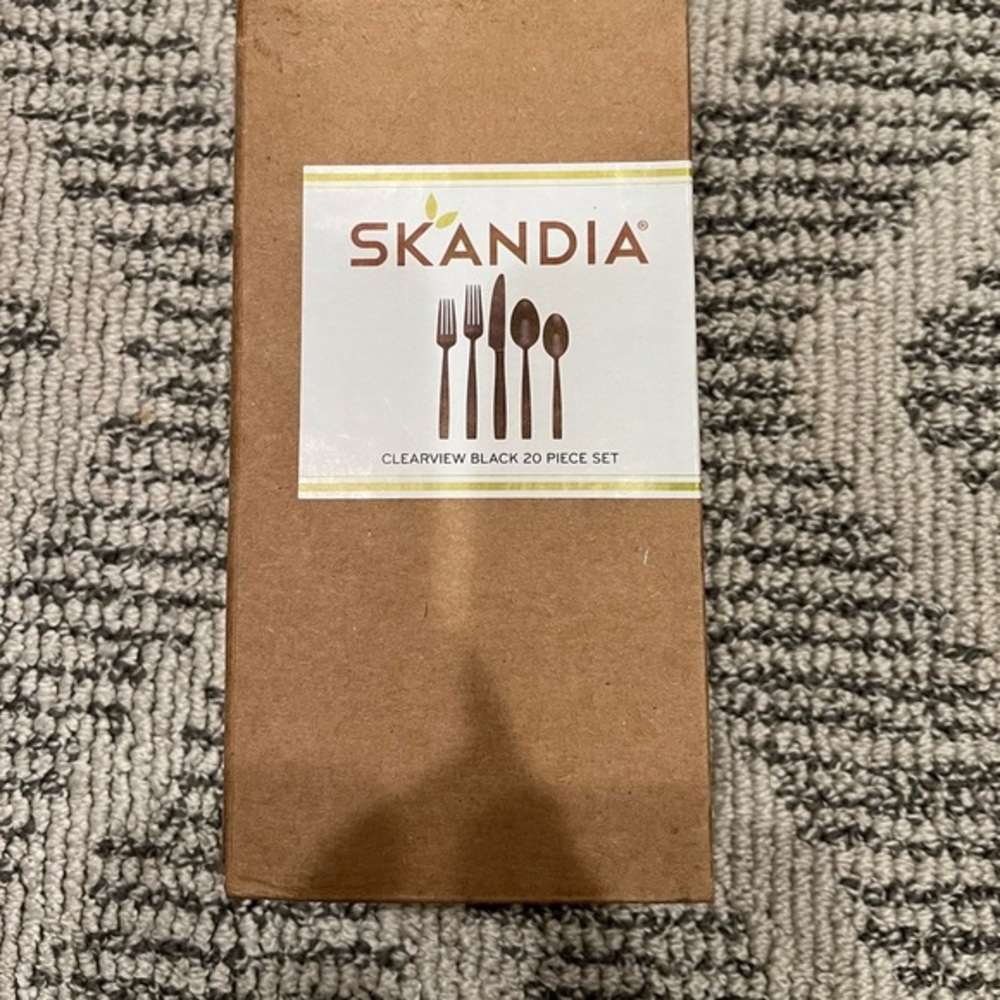 Hampton Forge Skandia 20 piece set , place setting‎
